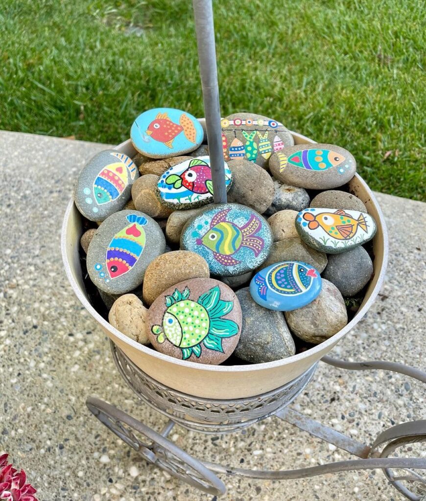 40+ Creative and Cute Rock Painting Ideas